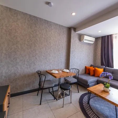 Aparthotel Mrt Suites Lara